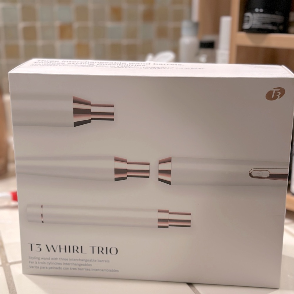 T3 Whirl Trio Styling Wand- 3 interchangeable barrels